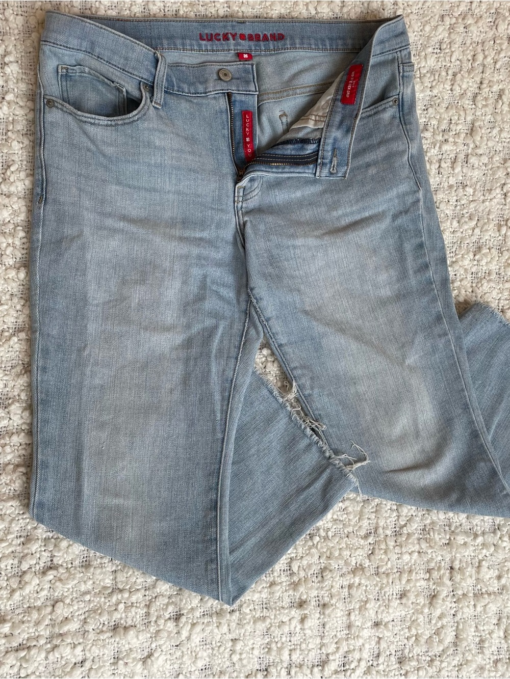 Lucky Brand Sweet Mid Rise Kick Crop Light Denim- Size 12 Women’s